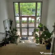 Apartament cu 2 camere de închiriat în zona P-ta Sfanta... 