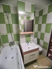Închiriez apartament 2 camere decomandat etaj 2 Reșița Calea Timișoarei 