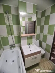 Închiriez apartament 2 camere decomandat etaj 2 Reșița Cl. Timișoarei 