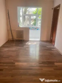 Apartament 2 camere zona Scoala 8
