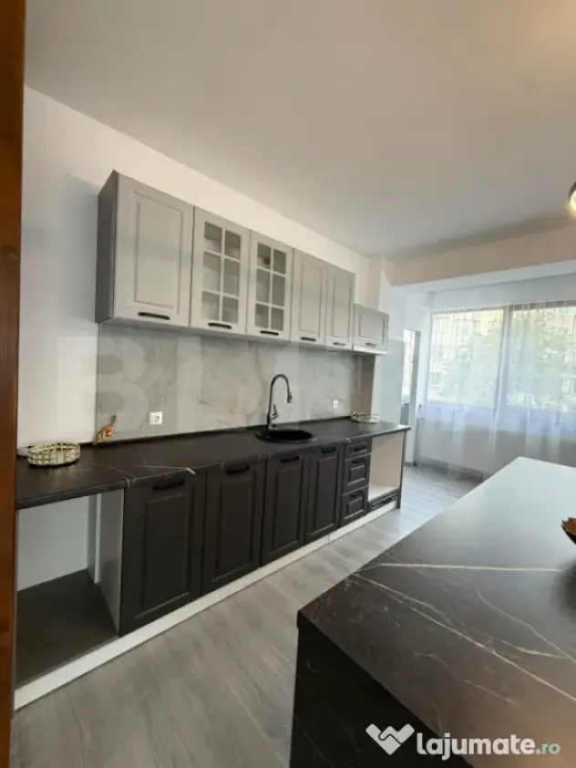 Apartament 2 camere, 87 mp, bloc nou, zona Centrala