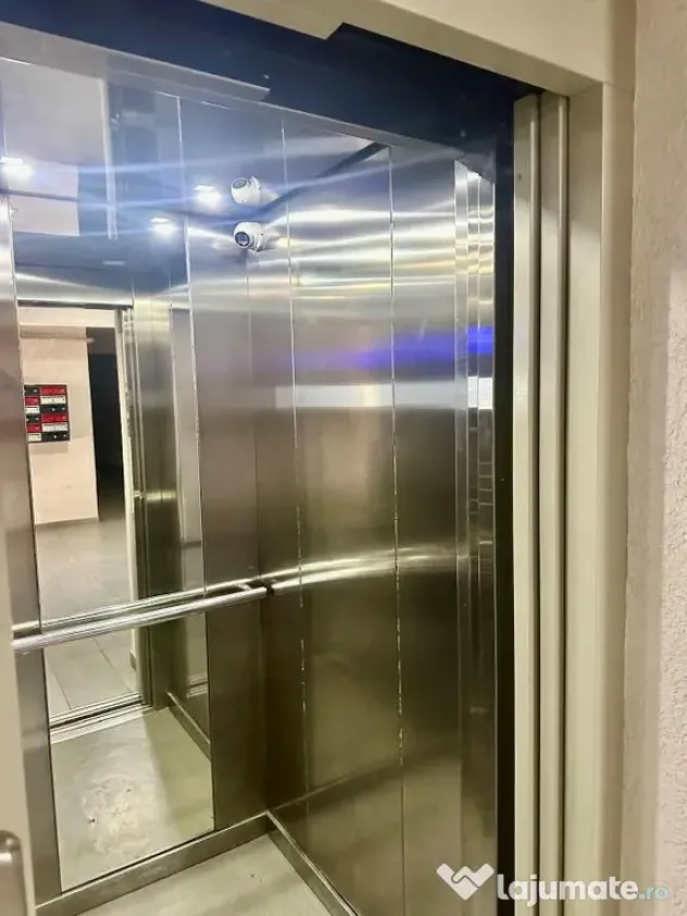 Apartament 2 camere,suprafata generoasa,loc parcare subteran