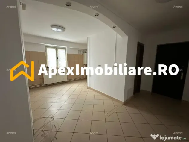 Apartament 4 camere de inchiriat P-ta Alba Iulia București