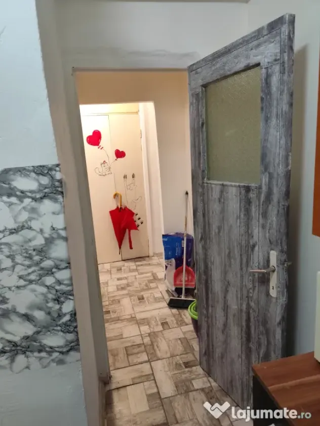 Închiriez apartament cu o camera Metalurgie