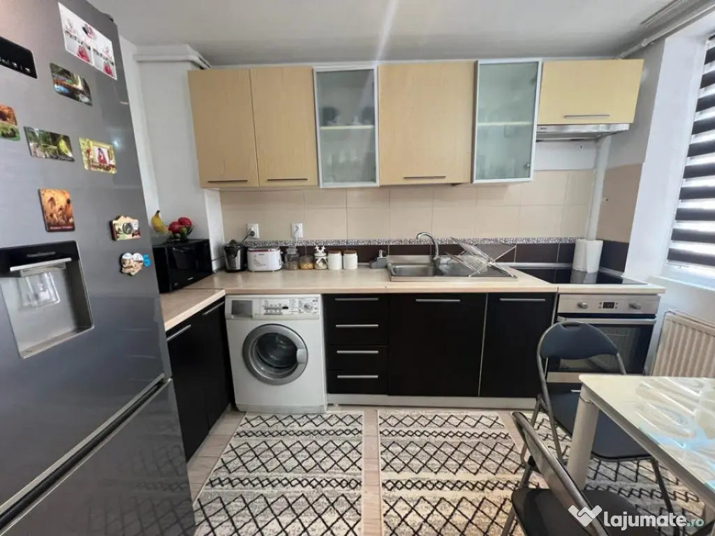 Ultracentral - zona McDonalds, 2 camere decomandat ( + AC si