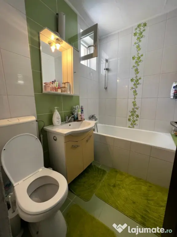 Ultracentral - zona McDonalds, 2 camere decomandat ( + AC si