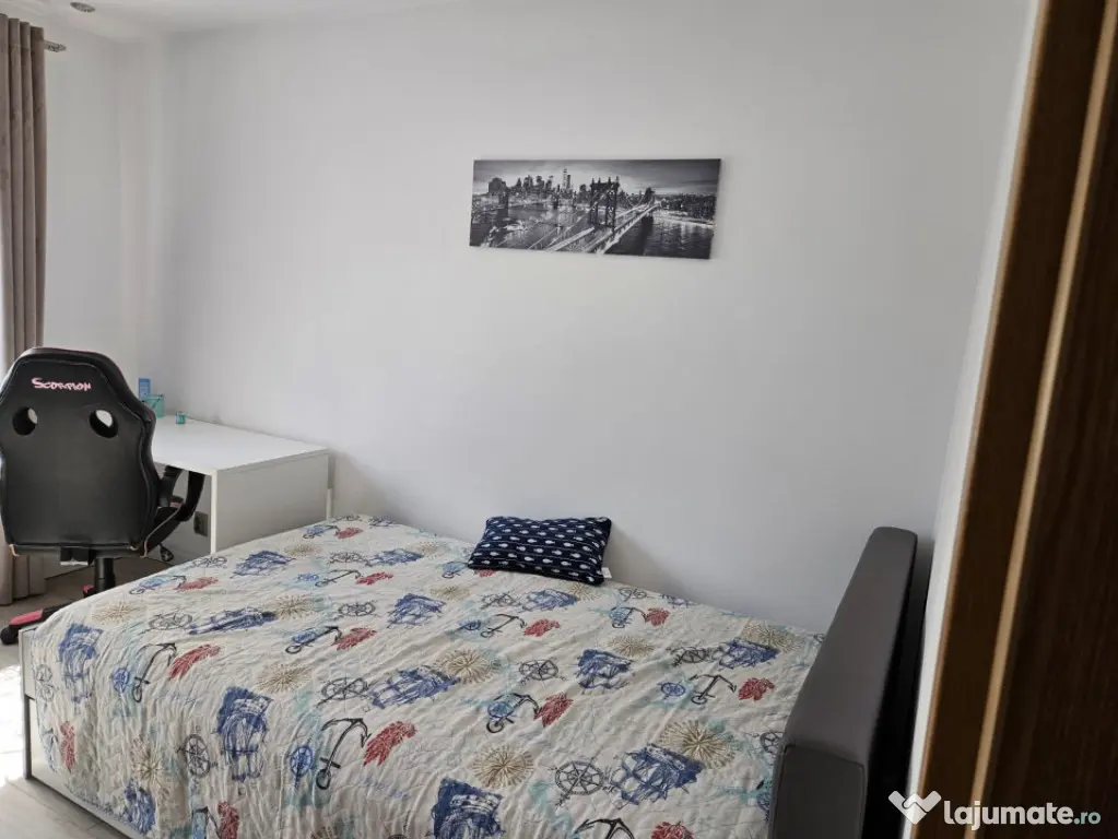 Apartament 3 camere Vasile Aaron