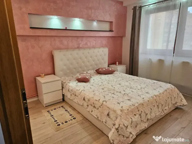 Apartament 3 camere Vasile Aaron