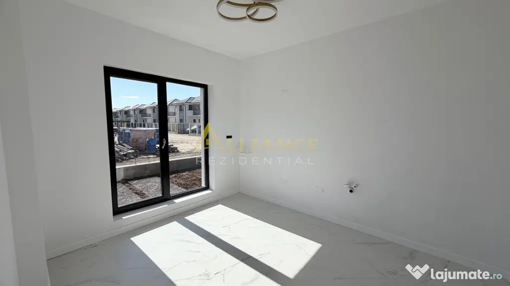 Casa Individuala - 4 camere - 3 bai - 300mp teren