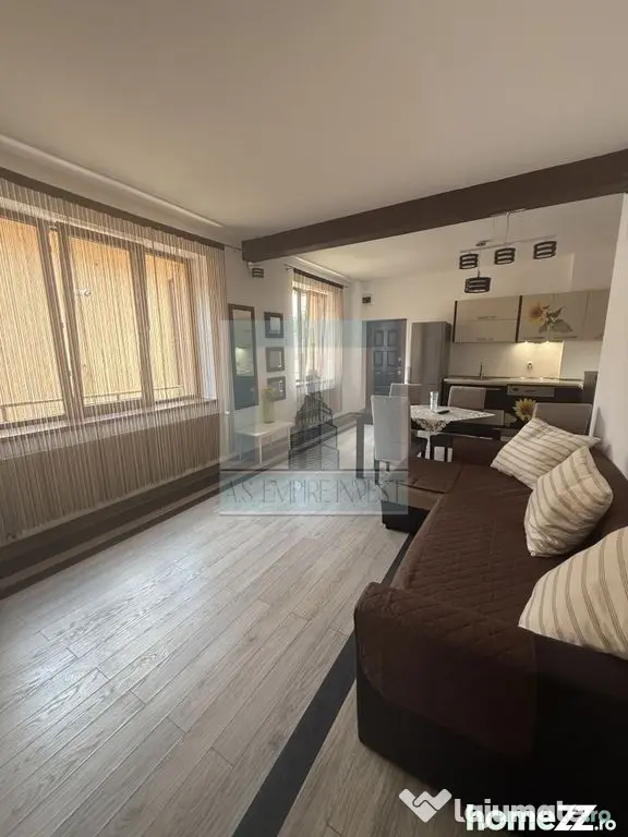 Apartament 3 camere la casa, mobilat/utilat-zona Centrul ...