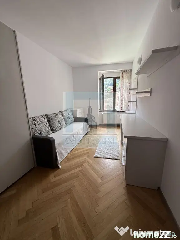 Apartament 3 camere la casa, mobilat/utilat-zona Centrul ...
