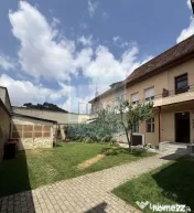 Apartament 3 camere la casa, mobilat/utilat-zona Centrul ...