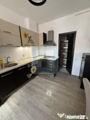 Apartament 3 camere la casa, mobilat/utilat-zona Centrul ... 