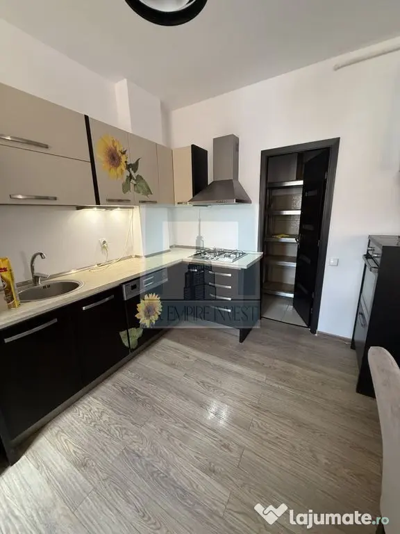 Apartament 3 camere la casa, mobilat/utilat-zona Centrul ...