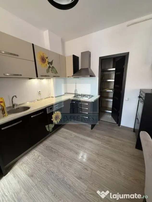Apartament 3 camere la casa, mobilat/utilat-zona Centrul ...