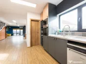 Casa cu 4 camere Tunari 