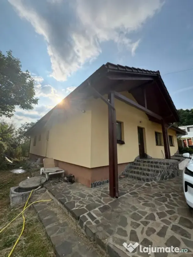 Casă premium în Baia Mare – 220 mp utili, 10 ari teren,