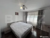 Apartament cu 3 camere, decomandat, centrala si AC, zona Hel 