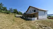 Casă-Pensiune Agroturistica spatioasa P+M Budeasa cu vedere 
