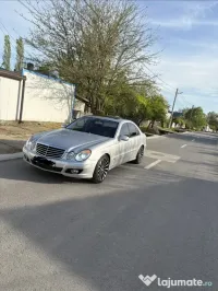 Vând Mercedes e class w211 