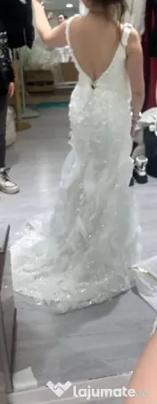 Vand rochie de mireasa noua, necununata
