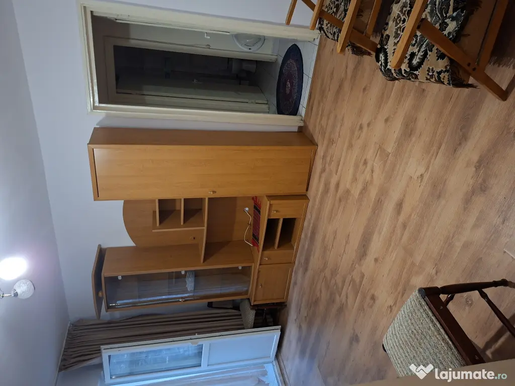 Inchiriez apartament 2 camere