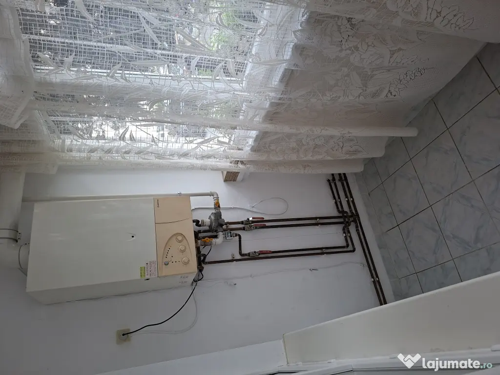 Inchiriez apartament 2 camere