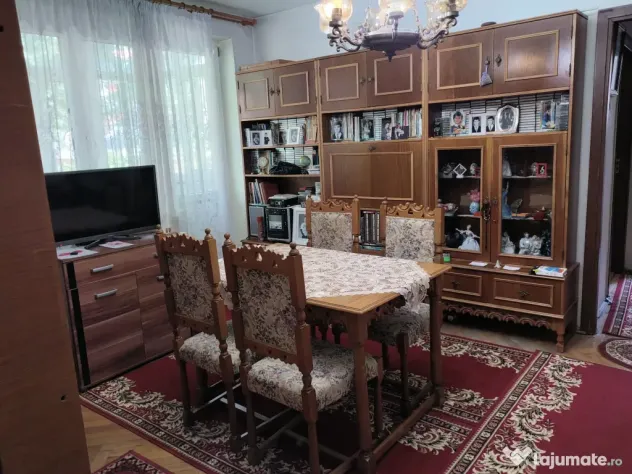Apartament 3 camere , etaj 1 , semidecomandat , Casa Stiintei ( SUPECO )