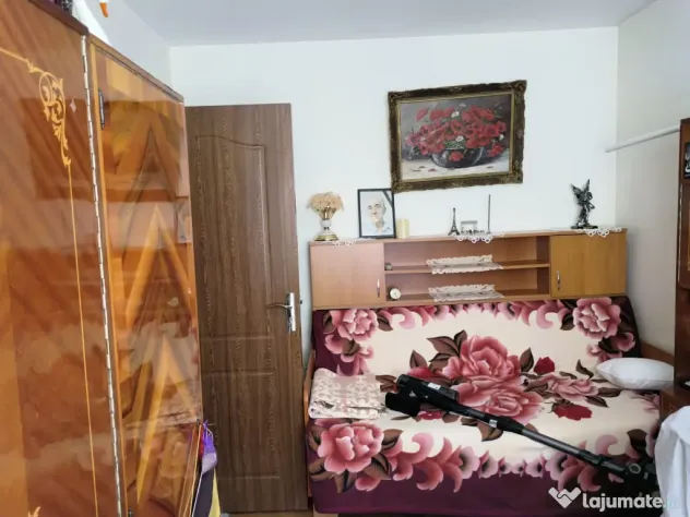 Apartament 3 camere , etaj 1 , semidecomandat , Casa Stiintei ( SUPECO )