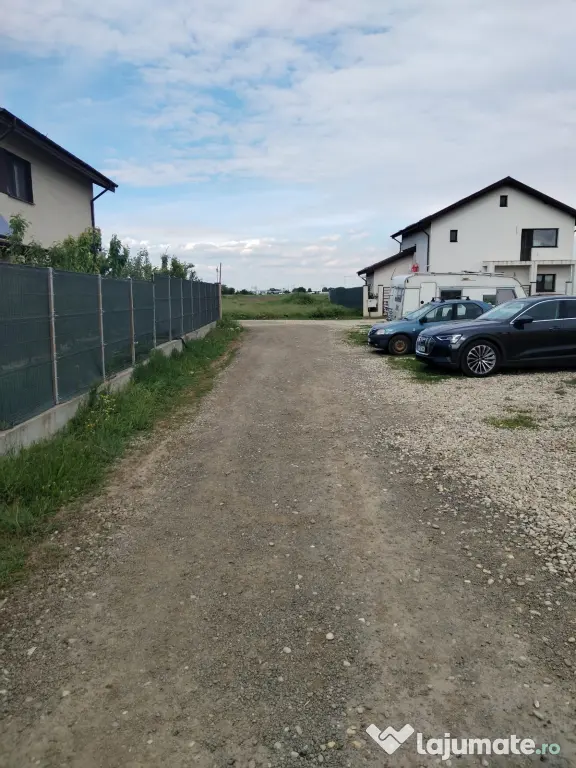 Vând teren 450 mp Ciorogarla