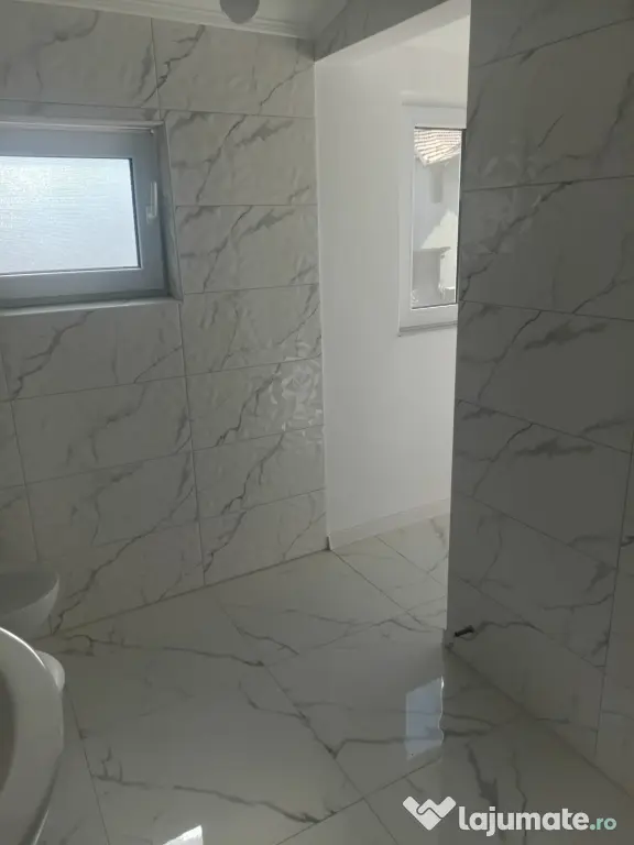 Vând casă la preț de apartment