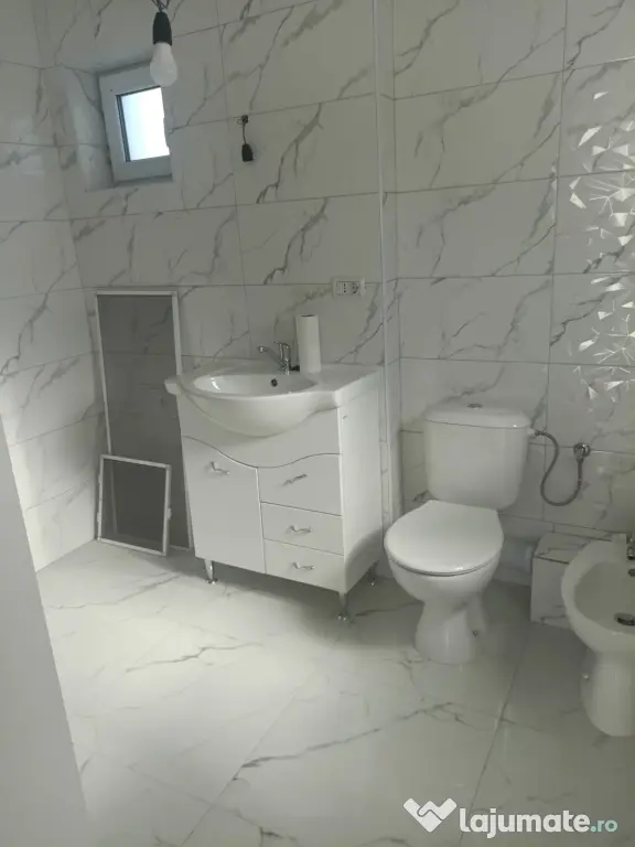 Vând casă la preț de apartment