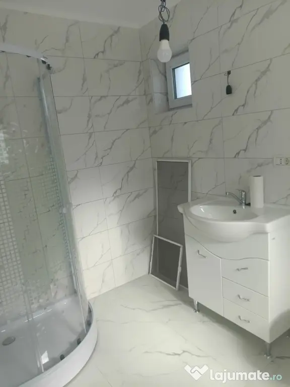 Vând casă la preț de apartment