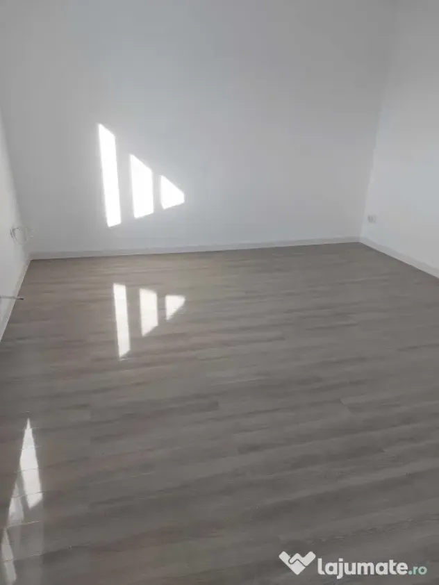 Vând casă la preț de apartment