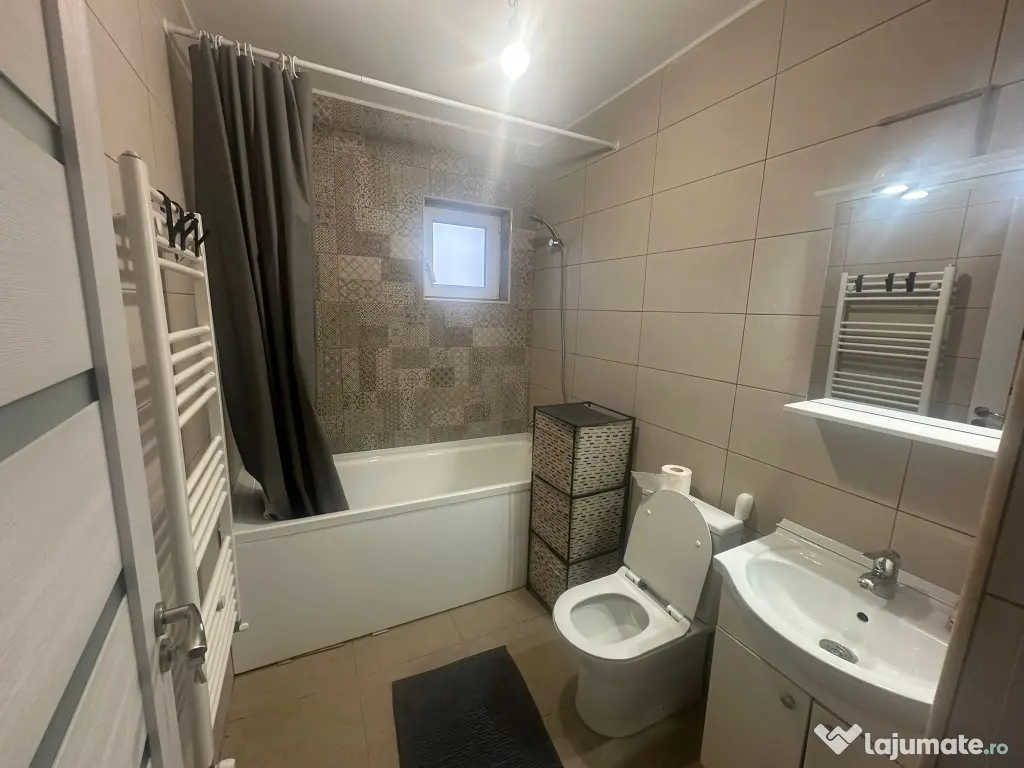 Apartament de închiriat