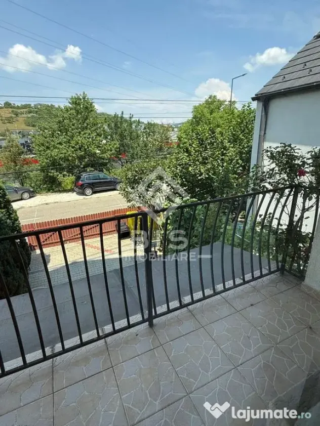 Apartament spațios cu 4 camere, 99 mp utili – George E...