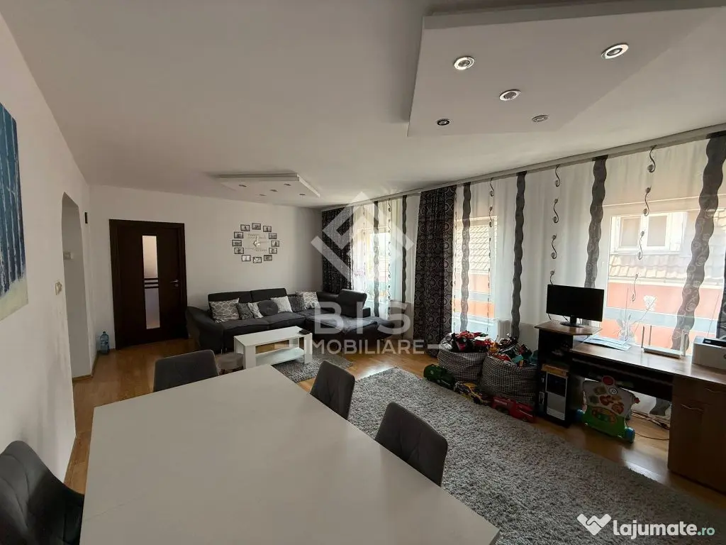 Apartament spațios cu 4 camere, 99 mp utili – George E...
