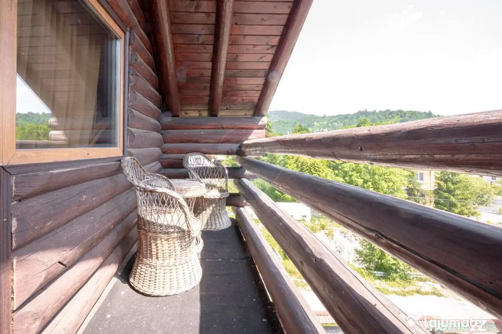 Cabană turistică, 12 camere cu restaurant, bucătărie ...