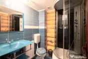Cabană turistică, 12 camere cu restaurant, bucătărie ...