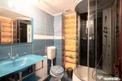 Cabană turistică, 12 camere cu restaurant, bucătărie ...
