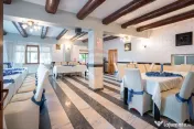 Cabană turistică, 12 camere cu restaurant, bucătărie ...
