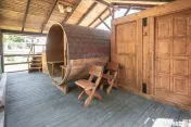 Cabană turistică, 12 camere cu restaurant, bucătărie ... 