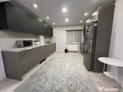 E3, 3 camere 100 mp, mobilat si renovat modern centrala, ter 