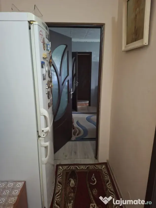 Apartament 2 camere semidecomandat, mobilat și utilat, Crai