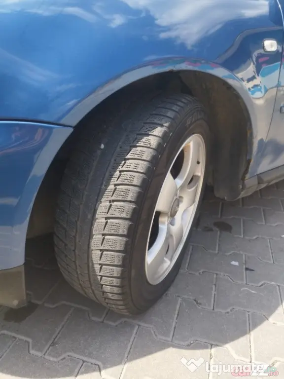 Autoturism Audi A3 (hatchback), 1.6 i 8L1 (benzină), 2001