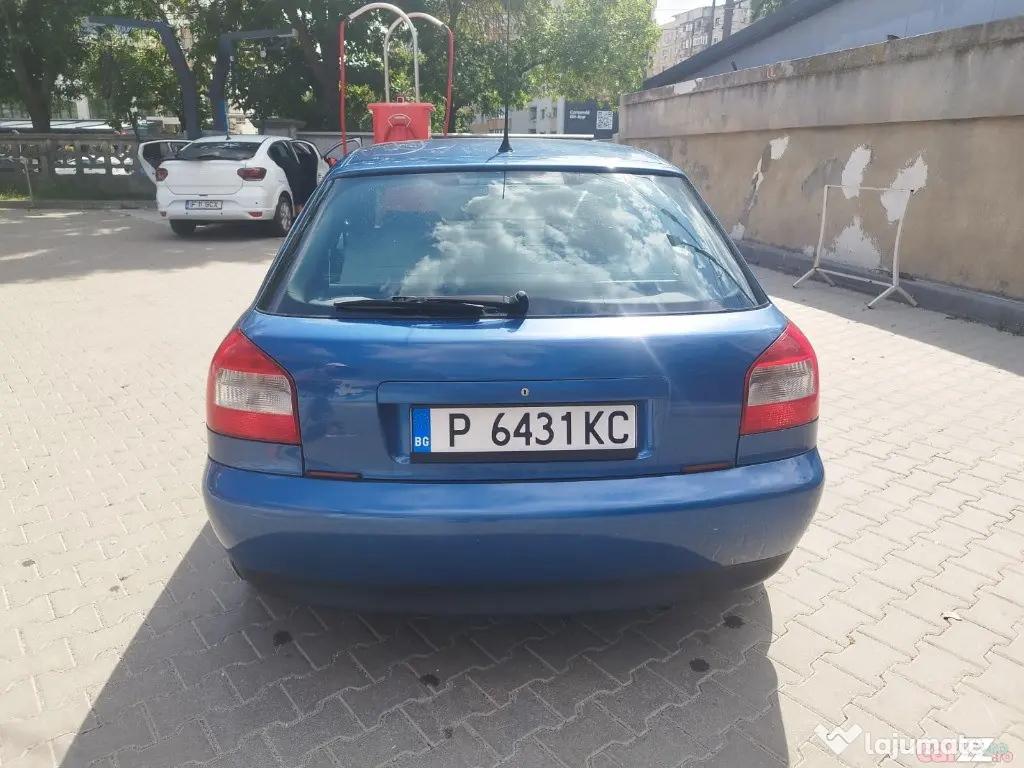 Autoturism Audi A3 (hatchback), 1.6 i 8L1 (benzină), 2001