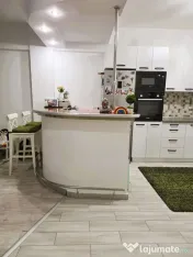 Apartament cu 2 camere și balcon cu vedere port Bd Ferdi... 