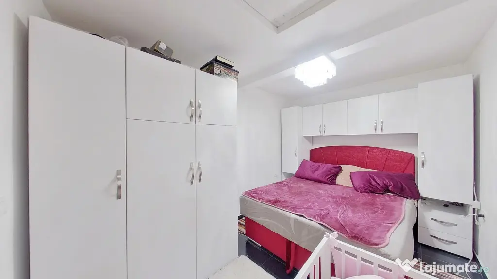 Casă renovată la cheie cu 2 camere în Pecica