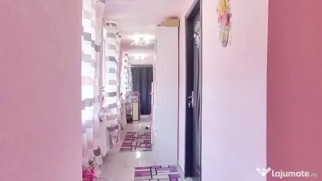 Casă renovată la cheie cu 2 camere în Pecica