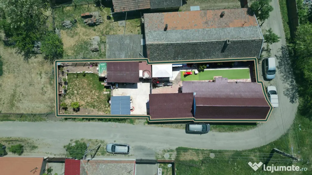 Casă renovată la cheie cu 2 camere în Pecica